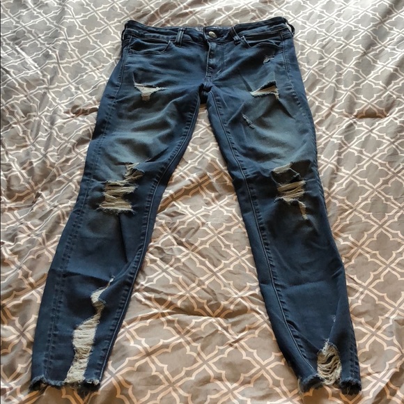 American Eagle Distressed Jeans - Picture 1 of 3
